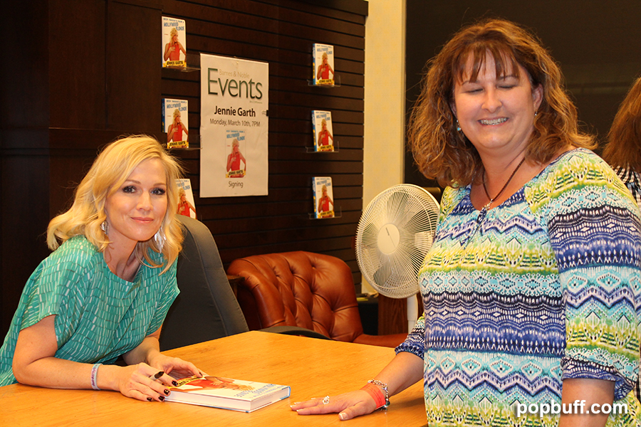 Jennie Garth book signing event at Barnes and Noble in LA - POPBUFF