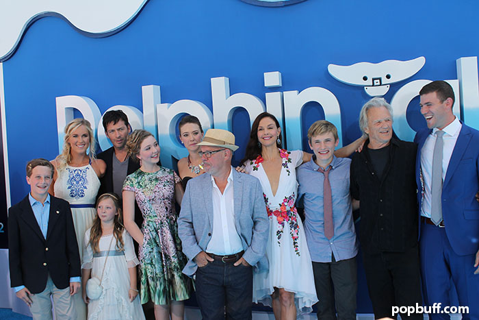 Dolphin Tale 2 Cast