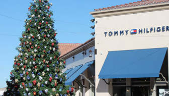 OC Bloggers enjoy VIP Breakfast at Tommy Hilfiger’s Store at Outlets at San Clemente