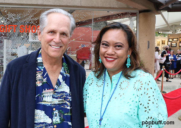 Gregory Harrison and blogger Ruchel Freibrun at Pageant of the Masters