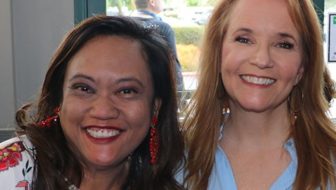 Ruchel Freibrun popbuff blogger with actress Lea Thompson at the Hollywood Show in Burbank