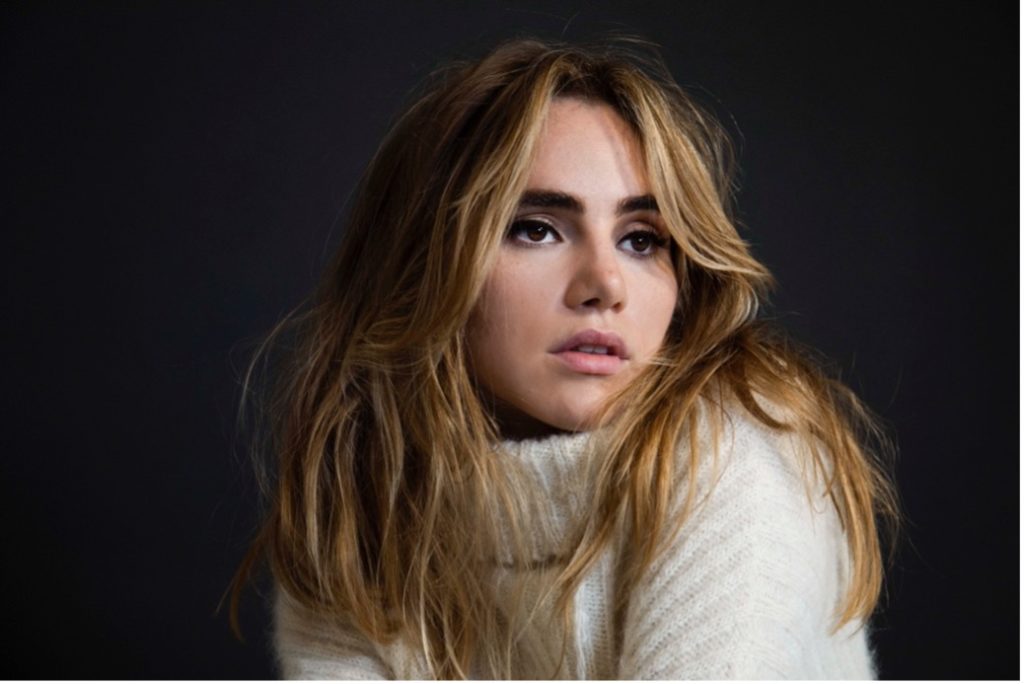 Suki Waterhouse invites you to her intimate show at The Echo in Los Angeles. - Popbuff.com