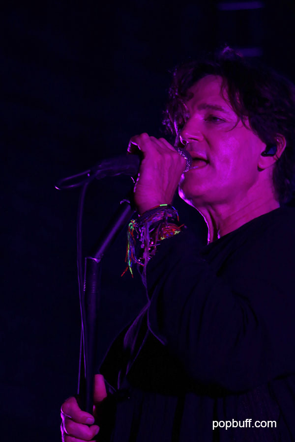 Stephan Jenkins of Third Eye Blind at the Summer Gods Tour 2022 at Five Point Amphitheatre in Irvine - Popbuff.com