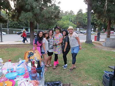 Picnic with friends at Hollywood Bowl prior to Totally 80s concert