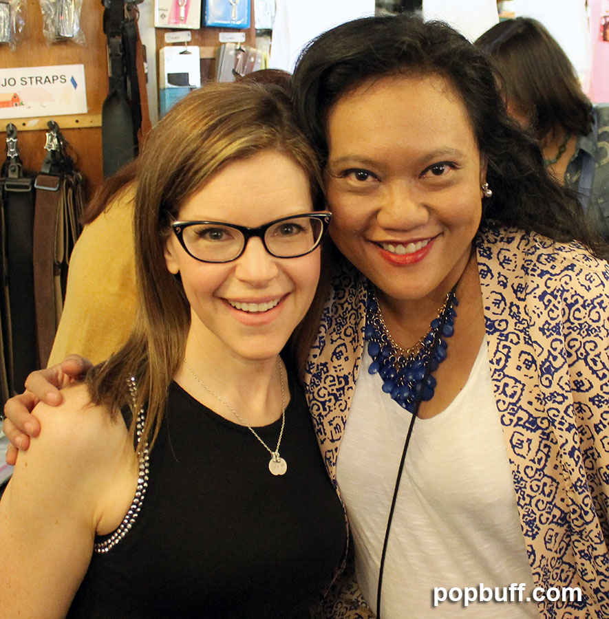 Lisa Loeb and popbuff blogger Ruchel Freibrun