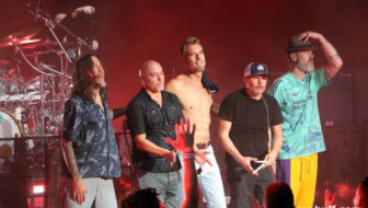 311 band took the stage at the Pacific Amphitheatre in Costa Mesa, CA on Aug. 27, 2024 for a night that melded nostalgia with electrifying energy. - Popbuff.com